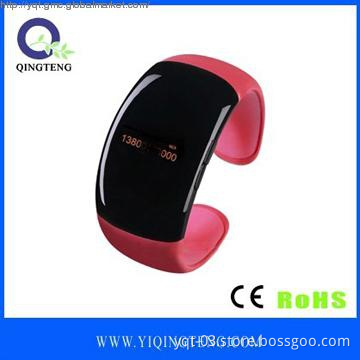 2013 popular bluetooth watch ABS material